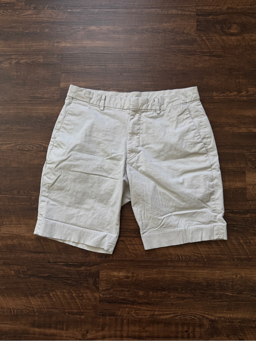 Uniqlo Chino Cotton Casual Flat Front Shorts Light Khaki w/ 9” Inseam